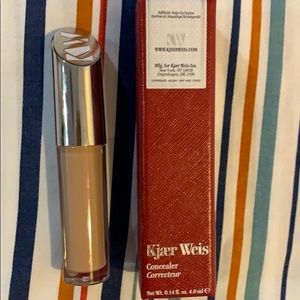 Kjaer Weis The Invisible Touch Concealer M220 MDW